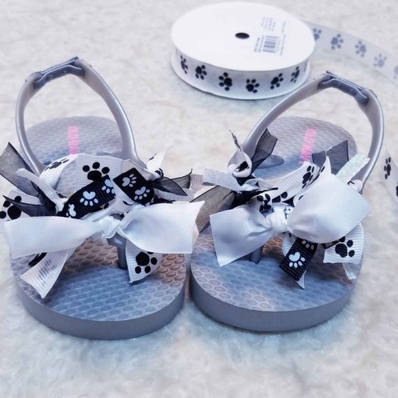 Adorable Baby Flip Flops-Toddler Size 5-Paw Prints - Picture 3 of 5
